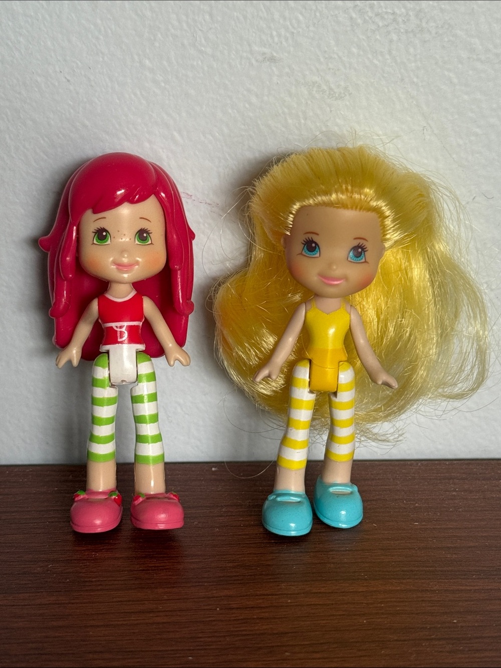 2 Strawberry Shortcake Dolls 2008 Scented Mini Doll Figures